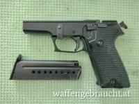 Sig Sauer P220 9mm Luger Griffstück, komplett, mitsamt einem Magazin. Neuwertig!