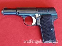 Pistole Astra, Mod: 300, Kal. 9 mm kurz, , 2. WK, original, WaA251, Hj. 1942, guter Gesamtzustand