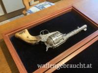 „UNIKAT“ Ruger Vaquero ( mit Meistergravur)  momentan  „reserviert“