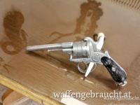 Lefaucheux Stiftfeuerrevolver im Kaliber 9mm mit 11,7cm Lauflänge