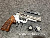 Taurus Mod. 66 mit Hawke Red Dot